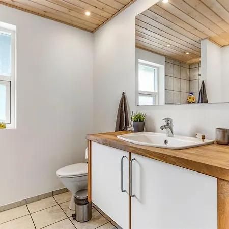 Varpu - 1-5km From The Sea By Interhome * Hals