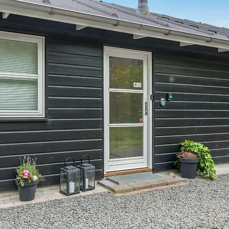 Varpu - 1-5km From The Sea By Interhome * Hals