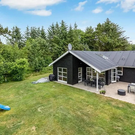 Varpu - 1-5km From The Sea By Interhome * Hals