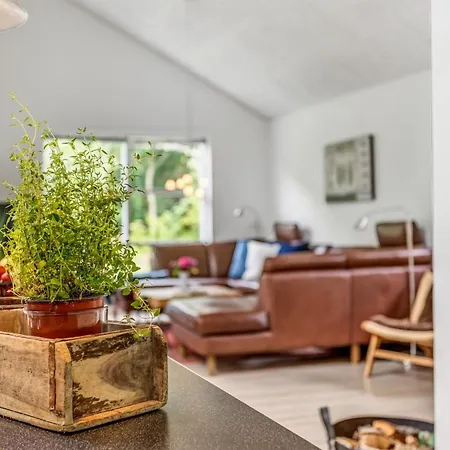 度假居 Varpu - 1-5km From The Sea By Interhome Hals