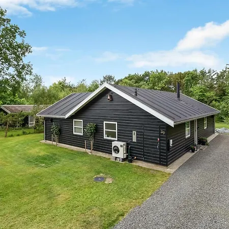 度假居 Varpu - 1-5km From The Sea By Interhome Hals