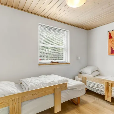 Varpu - 1-5km From The Sea By Interhome Hals