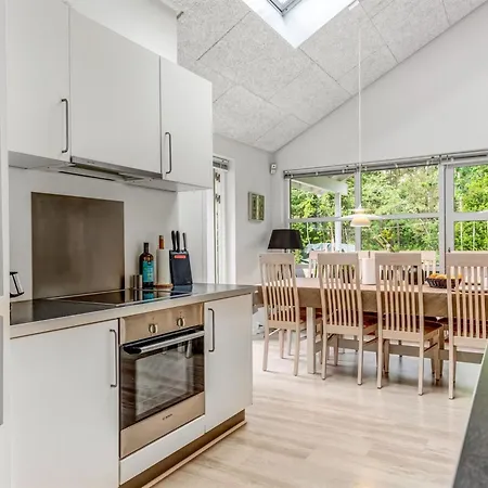 度假居 Varpu - 1-5km From The Sea By Interhome Hals