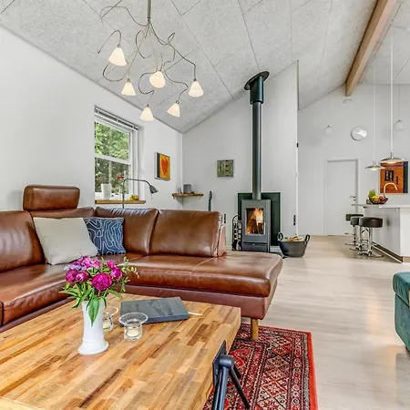 Varpu - 1-5km From The Sea By Interhome * Hals